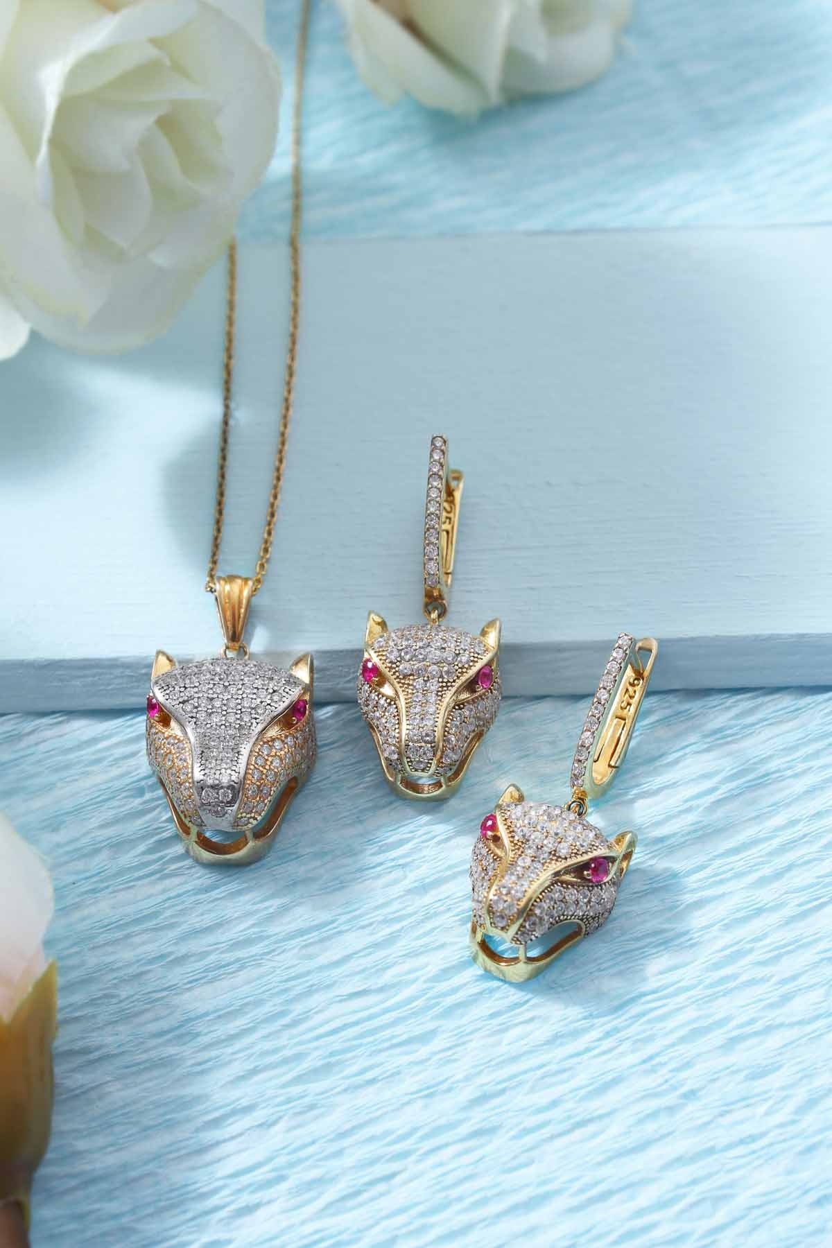 Leopard Pendant Set